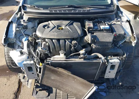 2016 Hyundai Elantra Se z USA, uszkodzony, nr VIN 5NPDH4AE8GH699449